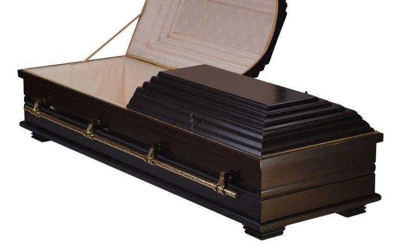 ___3614850___https:______static.pulse.com.gh___webservice___escenic___binary___3614850___2015___3___30___13___sarkofagus_lux_coffin1