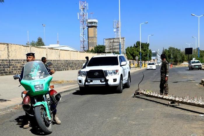 The motorcade of United Nations special envoy for Yemen Martin Griffiths is seen on January 28, 2019 after he arrived in Sanaa on his third trip to Yemen of the month