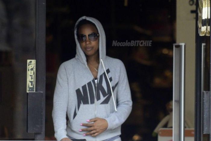 Kelly Rowland pregnant again?