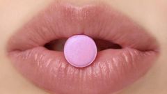 U.S. FDA approves 'female Viagra' with strong warning