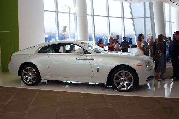 The new Rolls-Royce Wraith "Inspired by Fashion"