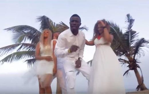 Kwaku Manu - Adoma feat. Gallaxy