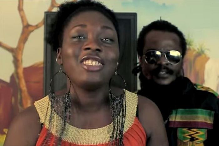 Ras Kuuku - Gyene Feat. Eyirap