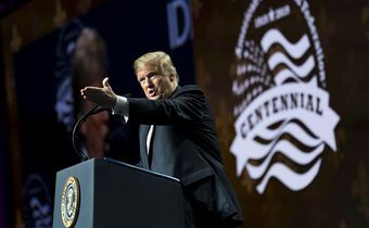 Trump Defends Trade Policies to Farmers Feeling the Pinch