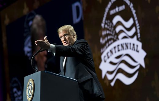 Trump Defends Trade Policies to Farmers Feeling the Pinch