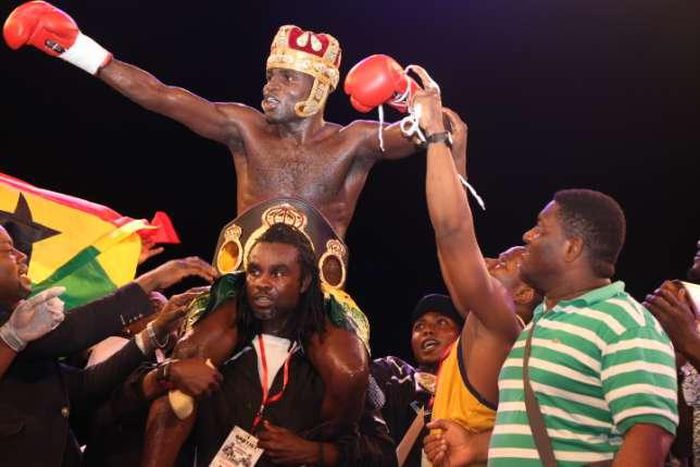 ___3991540___https:______static.pulse.com.gh___webservice___escenic___binary___3991540___2015___7___20___13___Game-Boy-carried-high