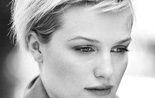 Alison Sudol