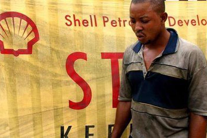 Shell asks shippers exporting Nigerian oil to sign NNPC guarantee