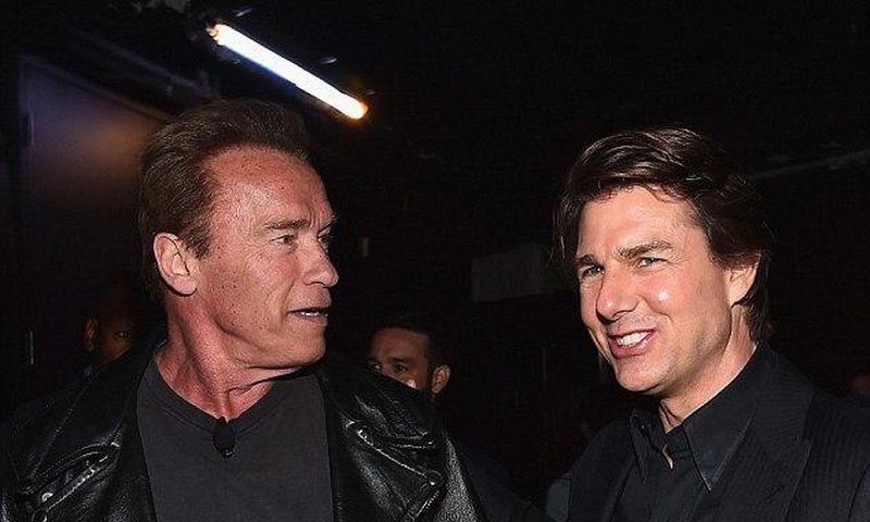 Arnold Schwazenegger fails to recognize Tom Cruise in Las Vegas