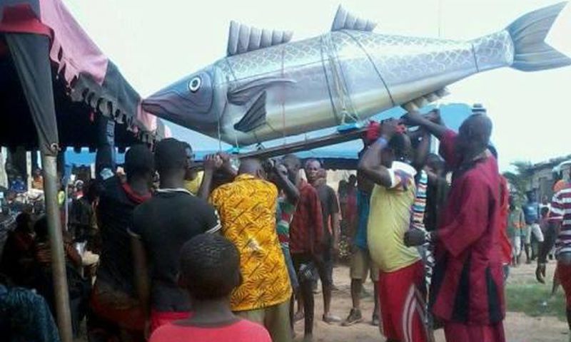 Fisherman buried in a Fish shaped casket in Ghana