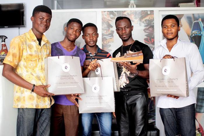 Winners of Okyeame Kwame's "Sing and Win Promo" contest receive prizes