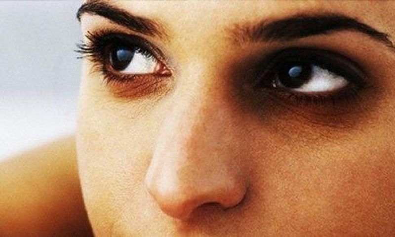 ___3602842___https:______static.pulse.com.gh___webservice___escenic___binary___3602842___2015___3___26___0___under+eye+circles+tipscollection