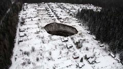 The sinkhole in Solikamsk when it first opened on November 2014