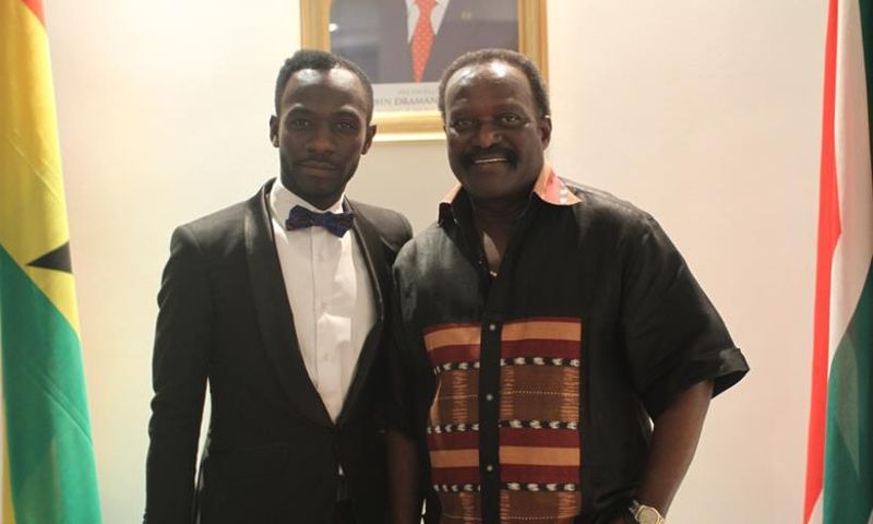 Kwesi Ahwoi (Left) and Okyeame Kwame (Right)