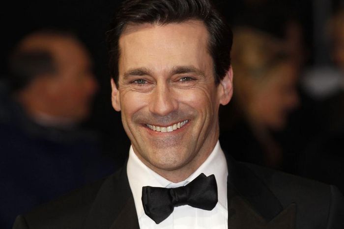 Jon Hamm leaves rehab after 30-day stay