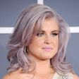 Kelly Osborne rocks her signature purple/lilac hair