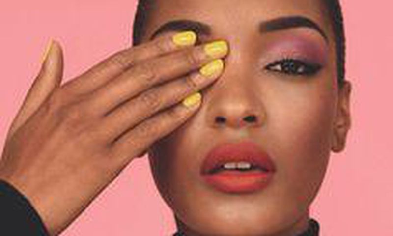 A vibrant mani