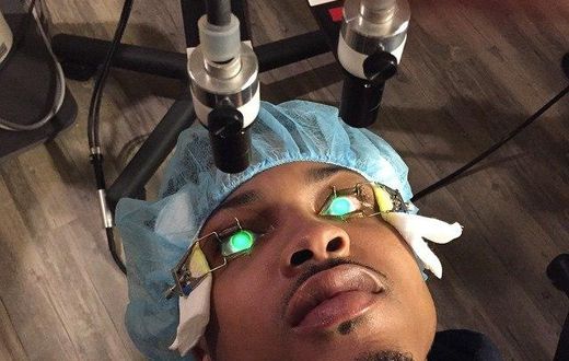 August Alsina undergoing eye corrective session