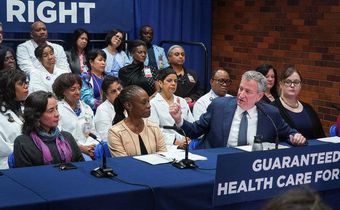 Paid vacation to be required for private sector workers, Mayor says