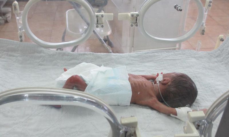 ___3773686___https:______static.pulse.com.gh___webservice___escenic___binary___3773686___2015___5___19___11___preemie-in-medshare-provided-incubator