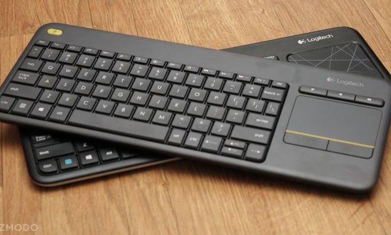 The new Logitech K400 Wireless Keyboard and the old K400 keyboard