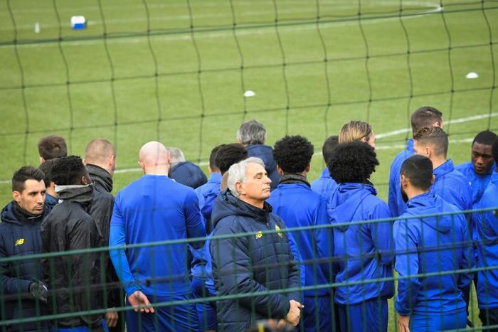 Nantes coach Vahid Halilhodzic and players after talking with supporters at the club's training centre