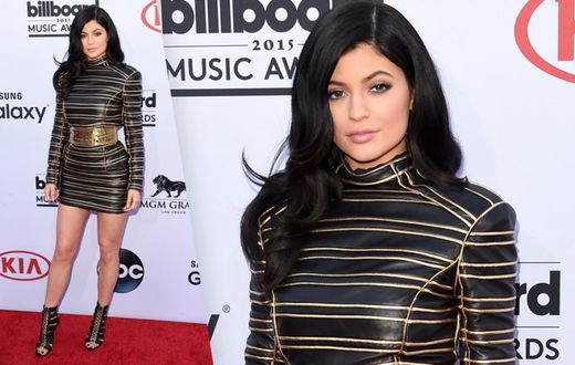 Kylie Jenner goes solo for Billboard Music Awards 2015