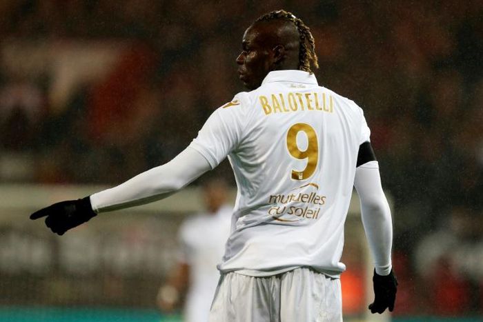 Italian forward Mario Balotelli has agreed terms with Marseille