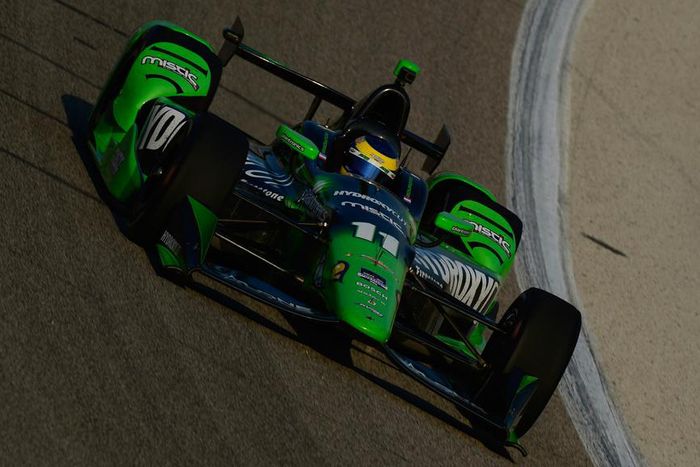 Sebastien Bourdais holds off Helio Castroneves at the ABC Supply Wisconsin 250 in Milwaukee
