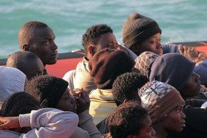Muslim migrants throw Christian passengers overboard