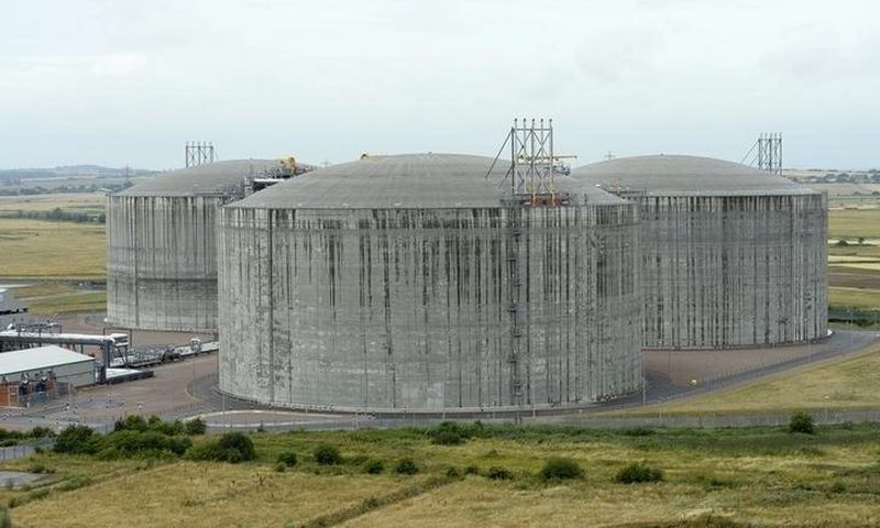 Liquified natural gas (LNG) storage tanks at a plant in a file photo. REUTERS/Paul Hackett
