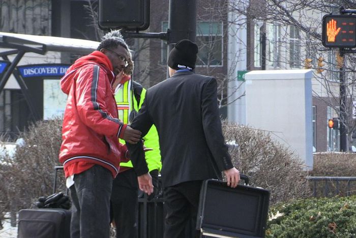 ___4121542___https:______static.pulse.com.gh___webservice___escenic___binary___4121542___2015___8___31___15___maxresdefault_1