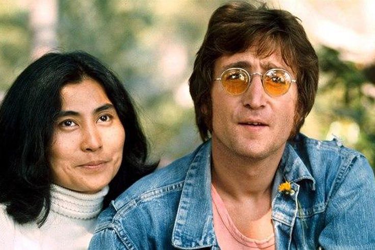 John Lennon with Yoko Ono in 1971.
