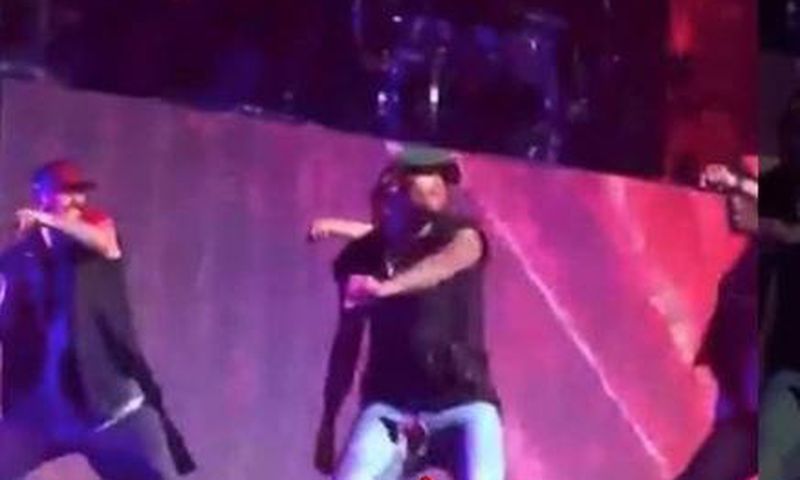 Chris Brown's jeans tore open on stage