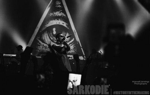 Sarkodie projects the "Illuminati" symbol during his performance at "History In The Making" concert held at Apollo Theatre, UASA last month