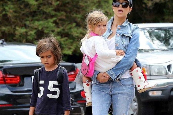 Kourtney Kardashian and kids, Mason and Penelope