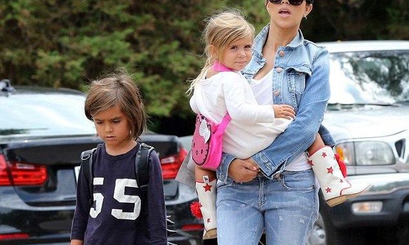 Kourtney Kardashian and kids, Mason and Penelope