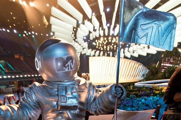 The VMA Moonman