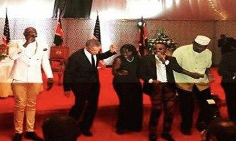 Obama dances to Suati Sol's "Sura Yako".