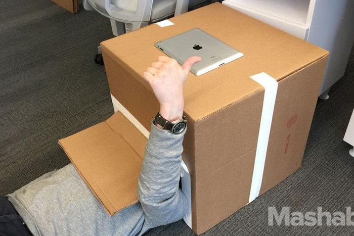 The 'Cardboard theater' in use.