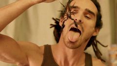 ___4260116___https:______static.pulse.com.gh___webservice___escenic___binary___4260116___2015___10___14___17___live-scorpion-eat