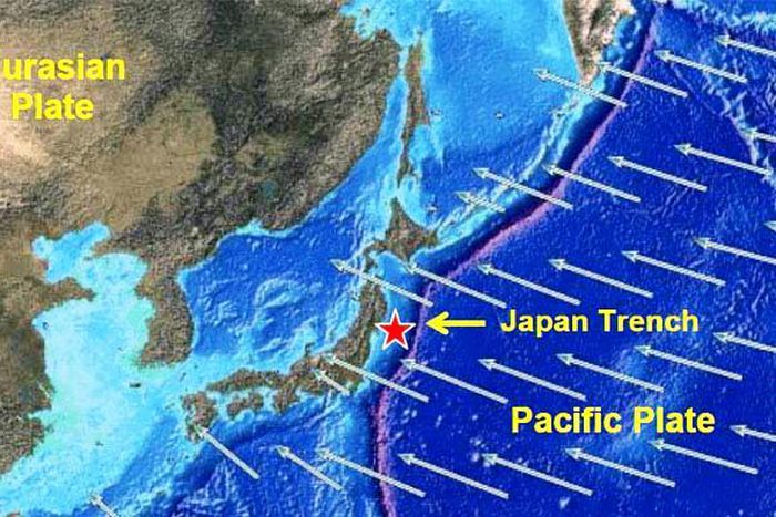 Quake of 5.9 magnitude strikes off Japan