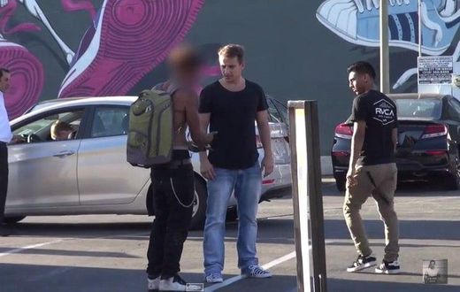___4103878___https:______static.pulse.com.gh___webservice___escenic___binary___4103878___2015___8___25___16___Using-Strangers-Phone-To-Make-A-Drug-Deal-Prank_1
