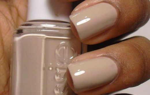 Nude nails