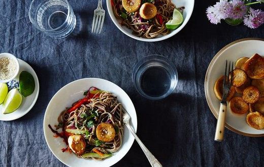 Noodle with Mushroom Salad