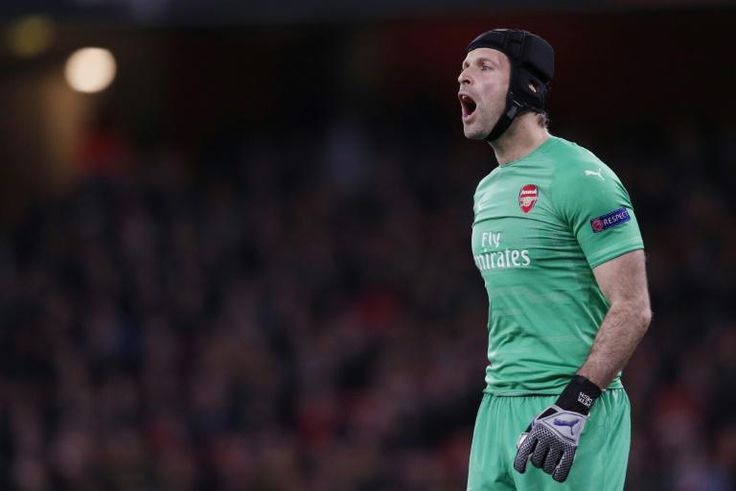 Arsenal goalkeeper Petr Cech has announced he is retiring at the end of the season