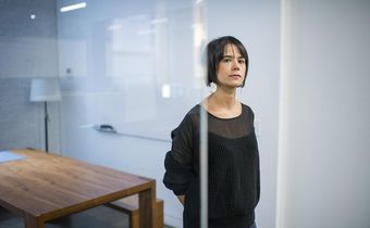Elite Law Firm's All-White Partner Class Stirs Debate on Diversity