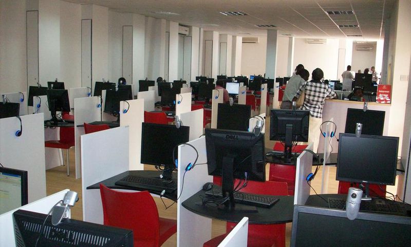 ___4071367___https:______static.pulse.com.gh___webservice___escenic___binary___4071367___2015___8___14___13___vodafone-internet-cafe