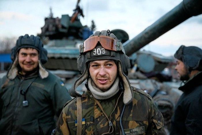 Germany says fighting in eastern Ukraine "worrying"