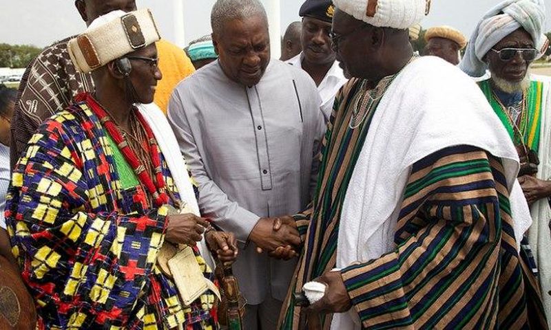 President John Mahama interacting with some Dagbon chiefs